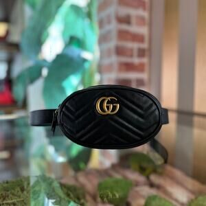 GUCCI GG Marmont Black Calfskin Matelassé Belt Bag
